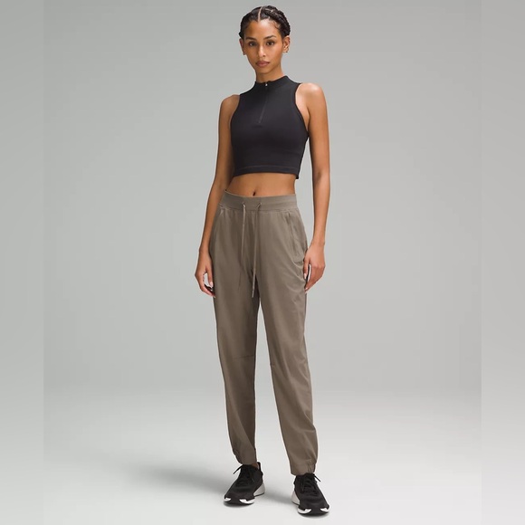 NWT Lululemon License to Train High-Rise Pant - Picture 4 of 6